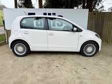 FULL VW DEALER SERVICE HISTORY