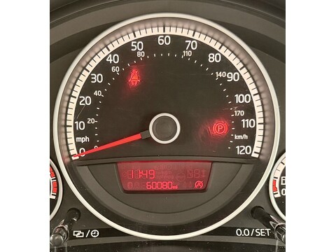 1.0 BlueMotion Tech High up! Hatchback 5dr Petrol Manual Euro 5 (s/s) (75 ps)