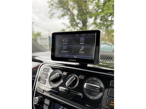 1.0 High up! Hatchback 5dr Petrol Manual Euro 5 (75 ps)