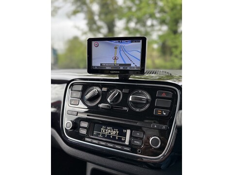 1.0 High up! Hatchback 5dr Petrol Manual Euro 5 (75 ps)