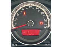 Volkswagen up! Move up! 