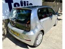 Volkswagen up! Move up! 
