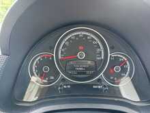 Volkswagen up! Move up! Tech Edition 