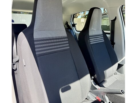 1.0 Move up! Tech Edition Hatchback 5dr Petrol Manual Euro 6 (s/s) (60 ps)