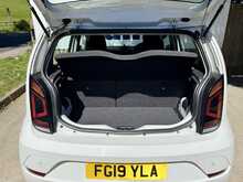 Volkswagen up! Move up! Tech Edition 