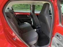 Volkswagen up! Move up! 