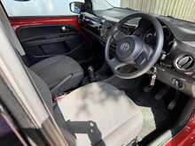 Volkswagen up! Move up! 