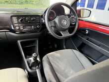 Volkswagen up! Move up! 