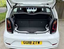 Volkswagen up! BlueMotion Tech High up! 
