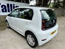Volkswagen up! BlueMotion Tech High up! 