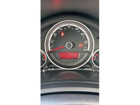 1.0 up! beats Hatchback 3dr Petrol Manual Euro 6 (s/s) (75 ps)