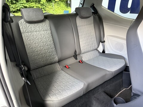 1.0 up! beats Hatchback 3dr Petrol Manual Euro 6 (s/s) (75 ps)