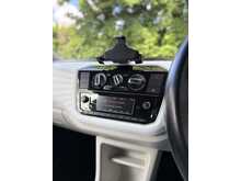 Volkswagen up! up! beats 
