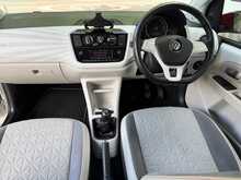 Volkswagen up! up! beats 