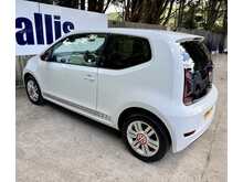 Volkswagen up! up! beats 