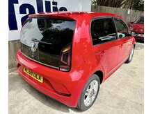 Volkswagen up! up! beats 