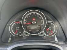 Volkswagen up! Move up! 