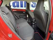 Volkswagen up! Move up! 