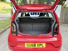 Volkswagen up! Move up! 