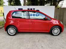 Volkswagen up! Move up! 
