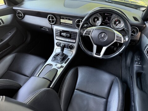 1.8 SLK200 AMG Sport Convertible 2dr Petrol G-Tronic+ Euro 5 (s/s) (184 ps)