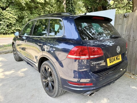 3.0 TDI V6 BlueMotion Tech R-Line SUV 5dr Diesel Tiptronic 4WD Euro 5 (s/s) (245 ps)