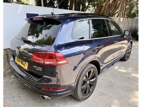3.0 TDI V6 BlueMotion Tech R-Line SUV 5dr Diesel Tiptronic 4WD Euro 5 (s/s) (245 ps)