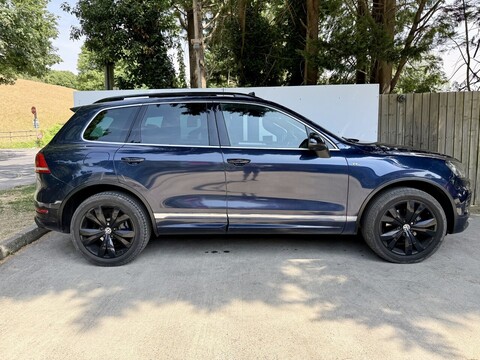 3.0 TDI V6 BlueMotion Tech R-Line SUV 5dr Diesel Tiptronic 4WD Euro 5 (s/s) (245 ps)