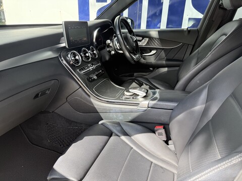 2.0 GLC250 AMG Night Edition (Premium Plus) SUV 5dr Petrol G-Tronic+ 4MATIC Euro 6 (s/s) (211 ps)
