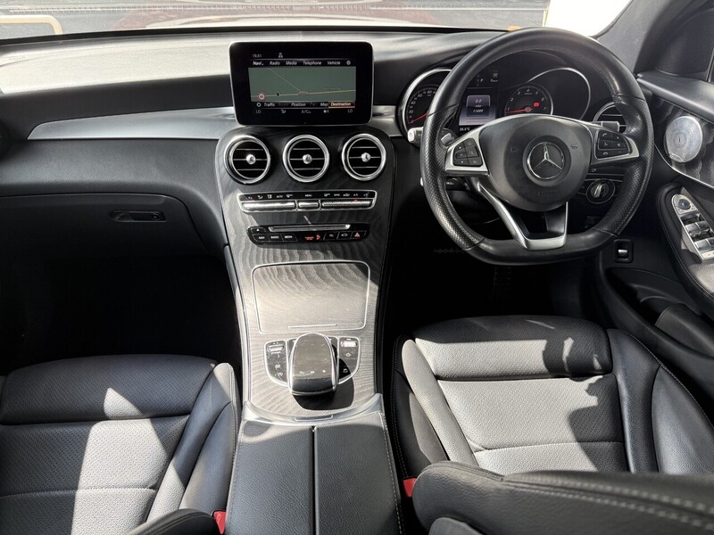 Mercedes-Benz 2.0 GLC250 AMG Night Edition (Premium Plus) SUV 5dr Petrol G-Tronic+ 4MATIC Euro 6 (s/s) (211 ps)