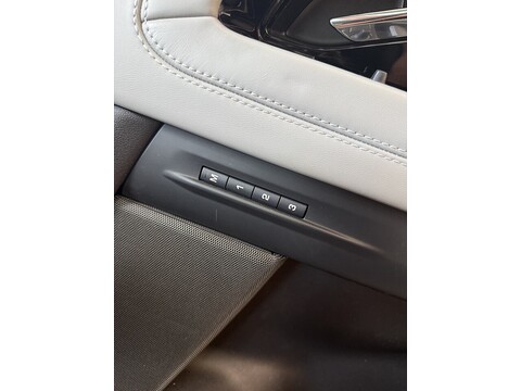 2.0 D200 MHEV R-Dynamic HSE SUV 5dr Diesel Auto 4WD Euro 6 (s/s) (204 ps)