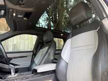 Land Rover Range Rover Evoque D200 MHEV R-Dynamic HSE 
