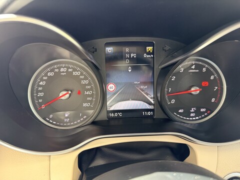 2.0 GLC250 Sport (Premium Plus) SUV 5dr Petrol G-Tronic+ 4MATIC Euro 6 (s/s) (211 ps)
