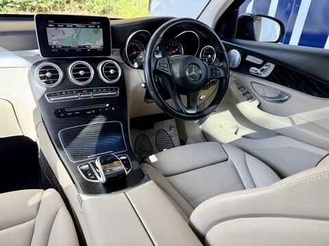 2.0 GLC250 Sport (Premium Plus) SUV 5dr Petrol G-Tronic+ 4MATIC Euro 6 (s/s) (211 ps)