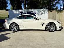 Mercedes-Benz SL SL63 V8 AMG 