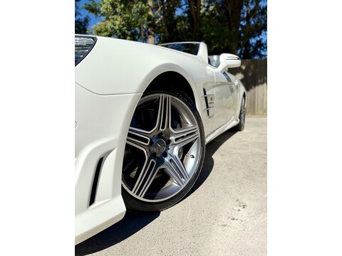 5.5 SL63 V8 AMG Convertible 2dr Petrol SpdS MCT Euro 5 (s/s) (537 ps)