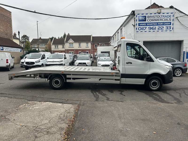 Mercedes-Benz 2.1 314 CDI Chassis Cab 2dr Diesel Manual RWD L2 Euro 6 (143 ps)