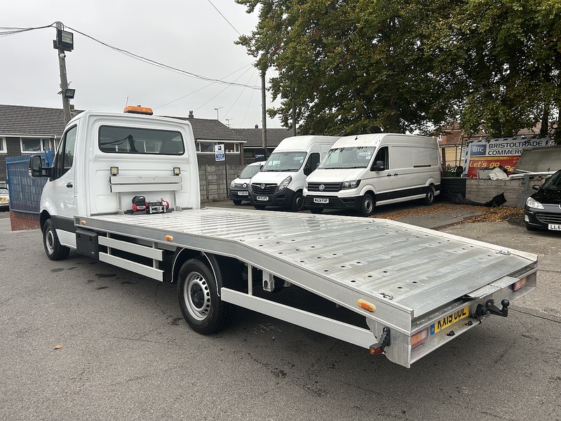 Mercedes-Benz 2.1 314 CDI Chassis Cab 2dr Diesel Manual RWD L2 Euro 6 (143 ps)