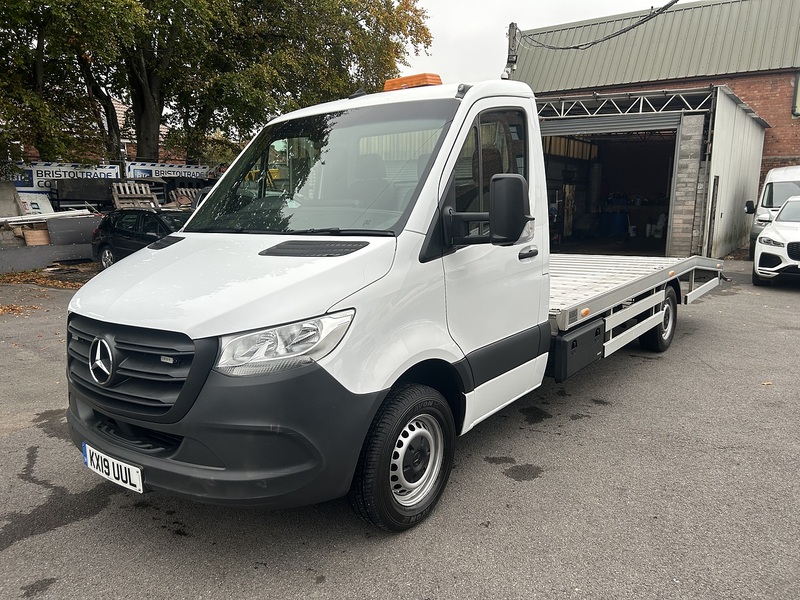 Mercedes-Benz 2.1 314 CDI Chassis Cab 2dr Diesel Manual RWD L2 Euro 6 (143 ps)