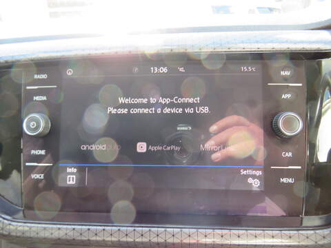 Volkswagen T-Cross TSI SEL - U5587