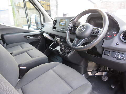 Mercedes-Benz Sprinter 314 CDI Crew Cab Tipper - U5661