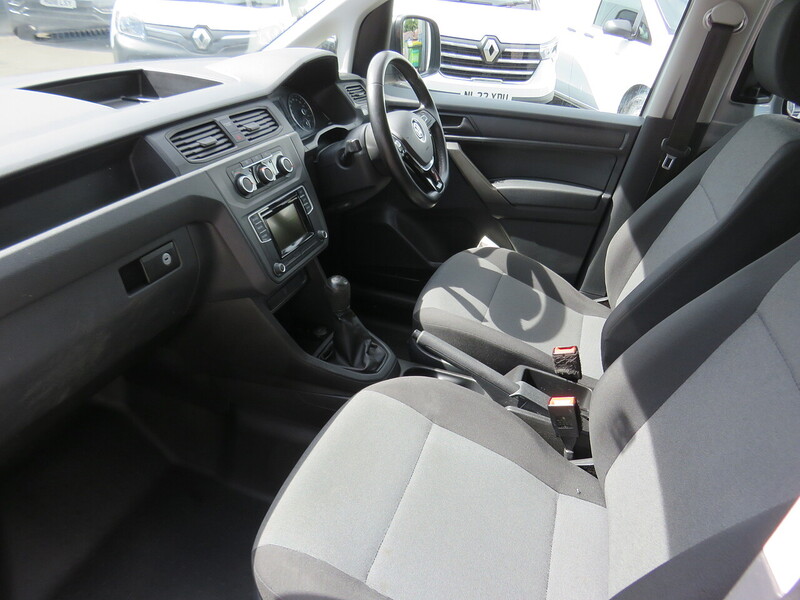 Volkswagen 2.0 TDi C20 Maxi Combi Van 5dr Diesel Manual FWD (Window) (128 g/km, 101 bhp)