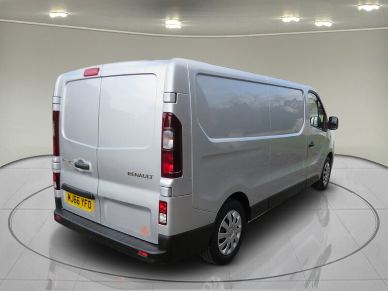 Renault 1.6 dCi ENERGY 29 Business+ Panel Van 5dr Diesel Manual LWB Standard Roof Euro 6 (s/s) (125 ps)