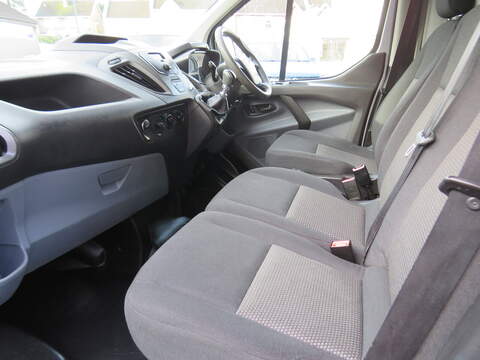 Ford Transit Custom 2.0 TDCi 290 Panel Van 5dr Diesel Manual L1 H1 (157 g/km, 104 bhp) - U5709