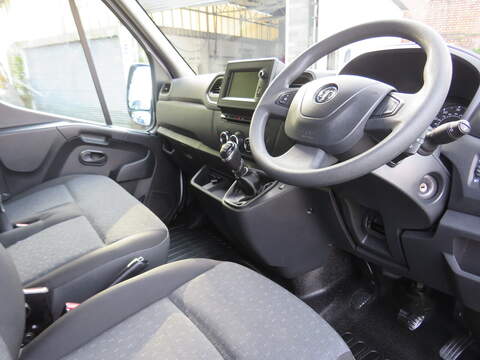 Vauxhall Movano CDTi 3500 BiTurbo Edition - U5740