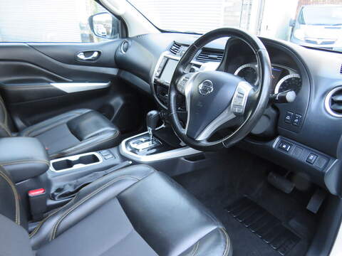 Nissan Navara dCi N-Guard - U5782