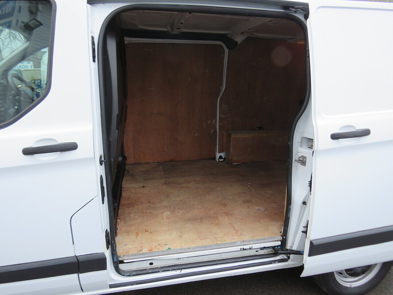 Ford 2.2 TDCi 270 ECOnetic Panel Van 5dr Diesel Manual L1 H1 (162 g/km, 98 bhp)