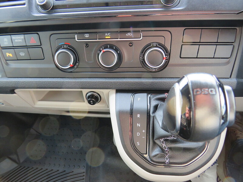 Volkswagen Transporter BiTDI T32 SWB BlueMotion Tech Highline - U5815