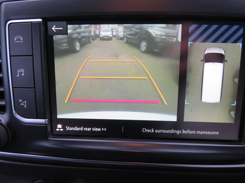 Vauxhall Vivaro Turbo D 3100 Elite - U5817