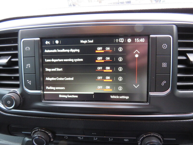 Vauxhall Vivaro Turbo D 3100 Elite - U5817